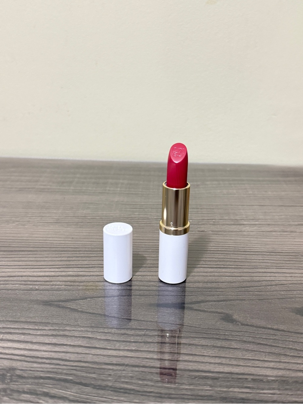 Estée Lauder pure color lipstick creme
